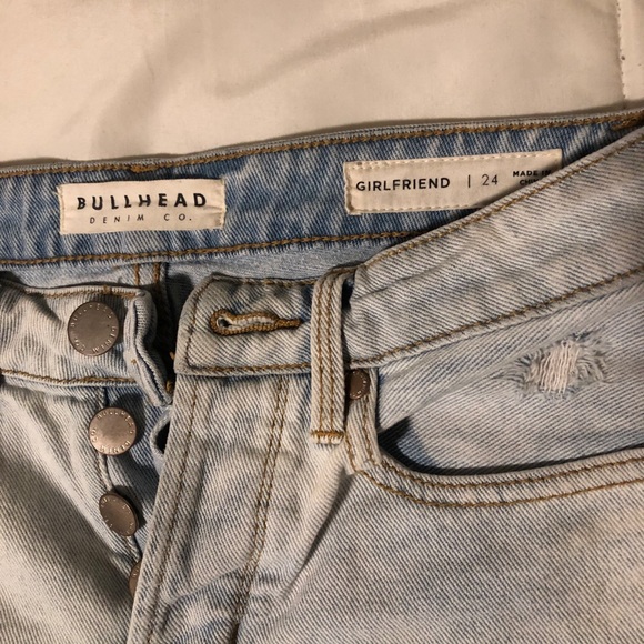 Girlfriend Shorts - Picture 3 of 3